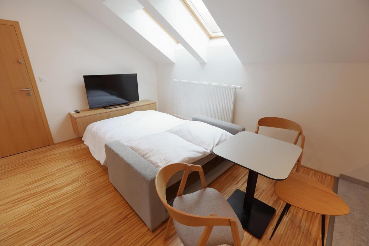 Apartmany U Kvetne Zahrady 克罗梅日什 外观 照片